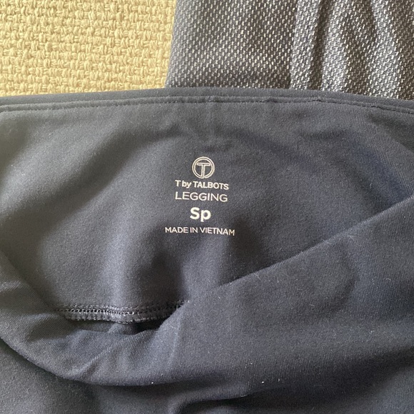 Two pairs of T by Talbots leggings size small - Picture 5 of 6
